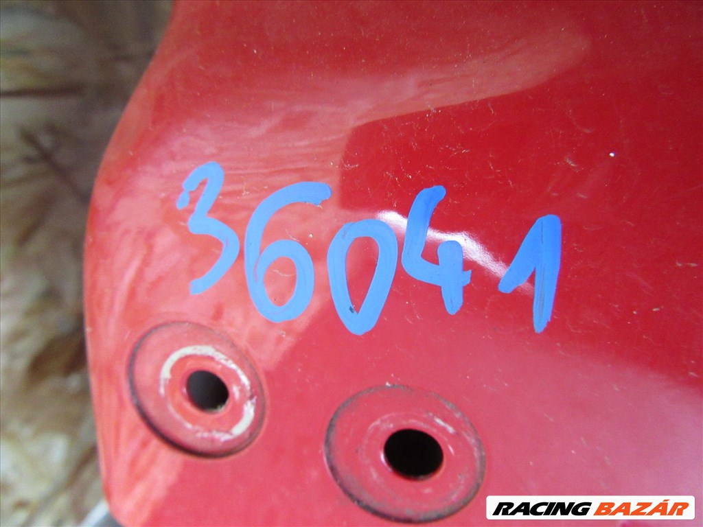 Ajtó36041 Fiat Panda II. piros színű, jobb első ajtó a képen látható sérüléssel 3. kép