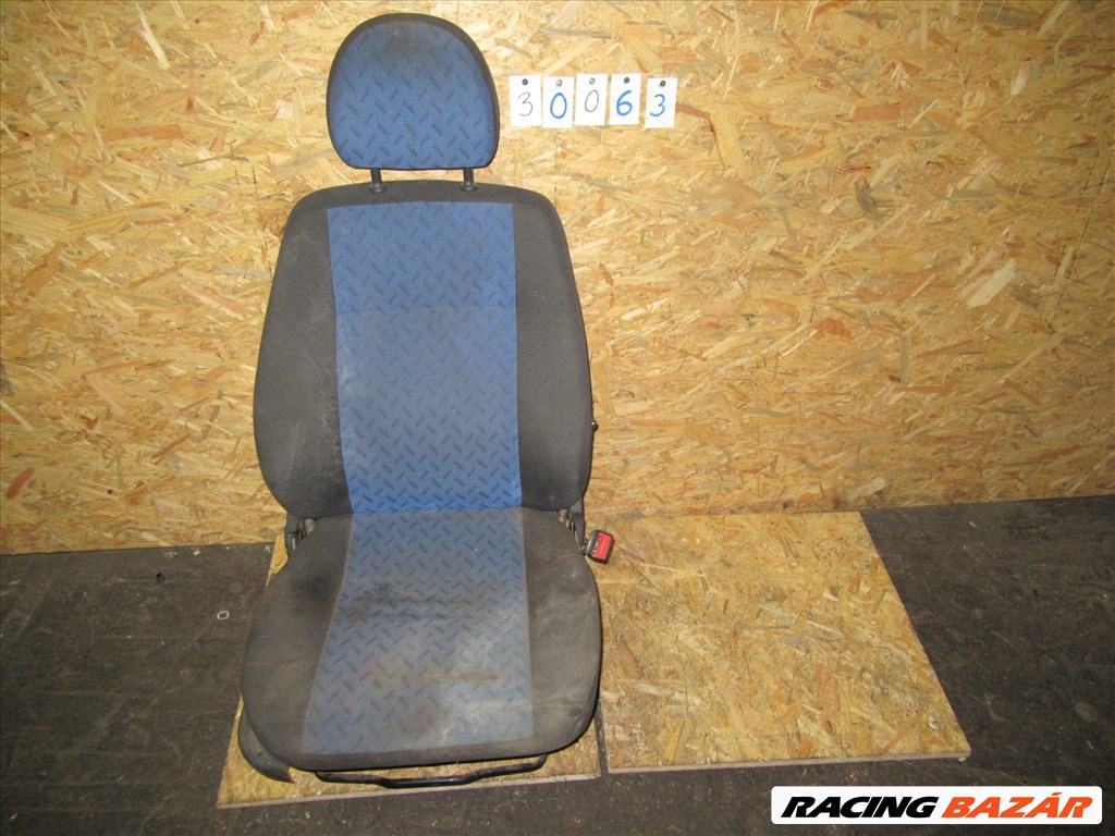 Ülés30063 Fiat Doblo I. kék-fekete színű, szövet, jobb első ülés 1. kép