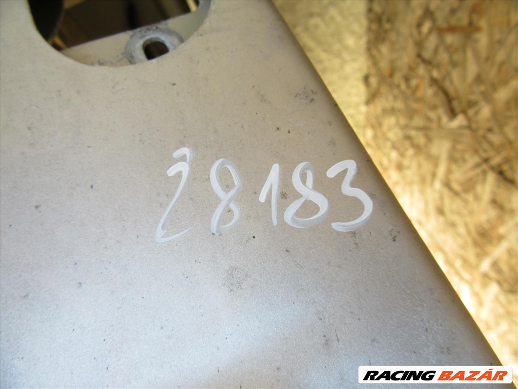 28183 Alfa Romeo 159 kombi ezüst színű, bal hátsó ajtó 50510509 2. kép