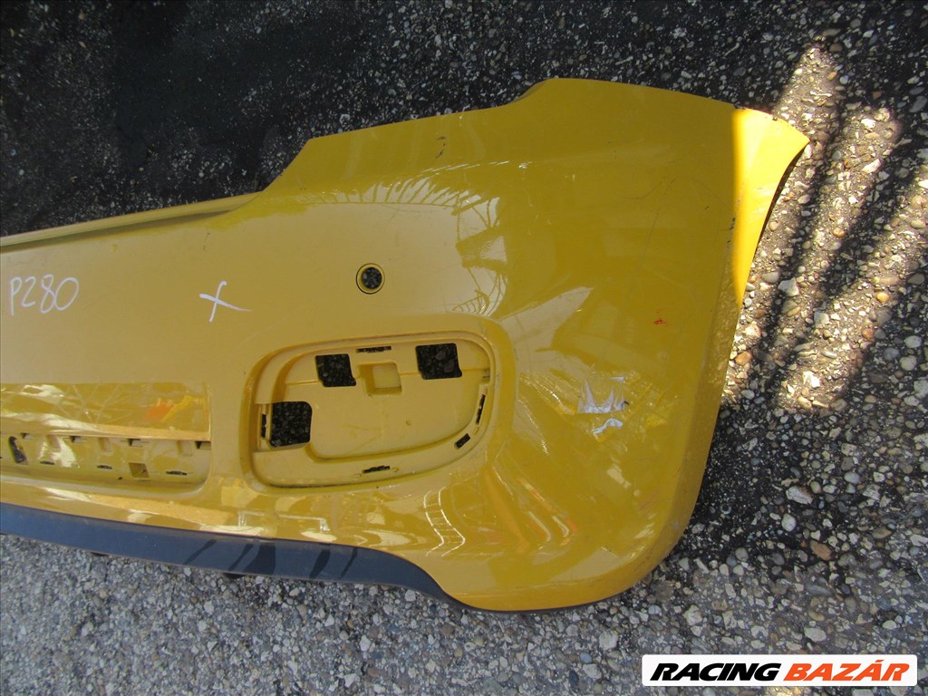 56787 Fiat 500 S  3 parkszenzor helyes hátsó lökhárító, képen látható sérüléssel  4. kép