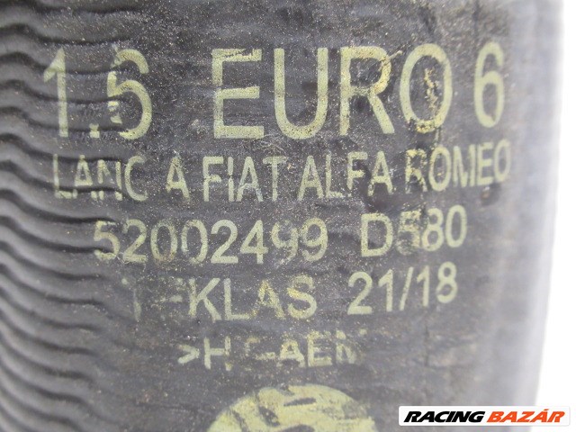 Fiat 500 l, Tipo 1,6 16v Mjet levegőcső az intercollerból a szívócsonkba 52002499 6. kép