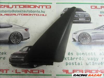 Alfa Romeo 147 46742611 számú, jobb első tükör takaró háromszög