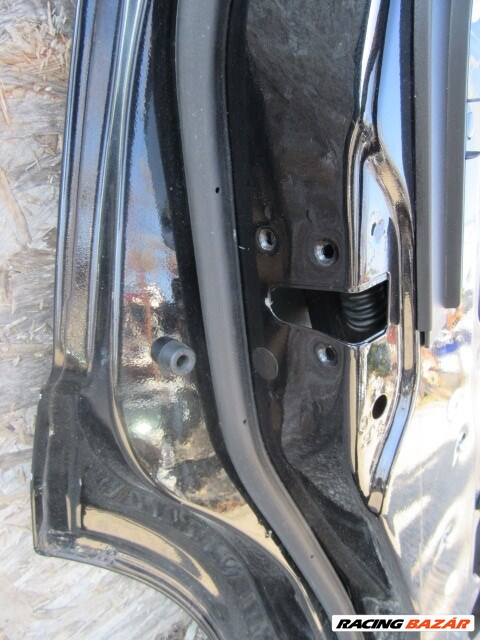 147057 Dodge Journey bal hátsó fekete színű ajtó 4. kép