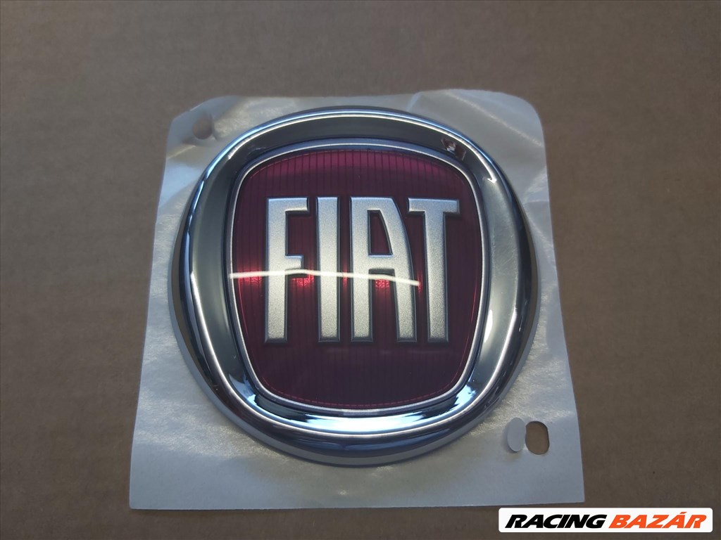 Fiat Freemont gyári új, hátsó embléma K68100272AA 1. kép