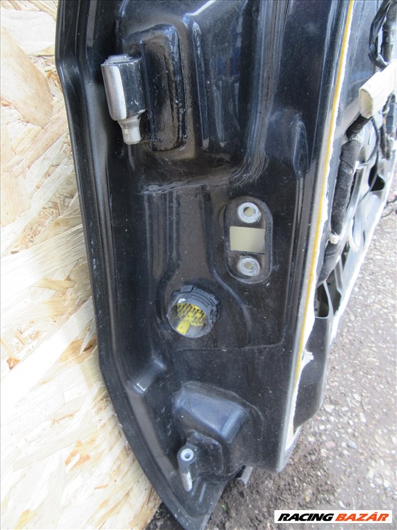 52065 Alfa Romeo Gt fekete színű, jobb oldali ajtó a képen látható sérüléssel 4. kép