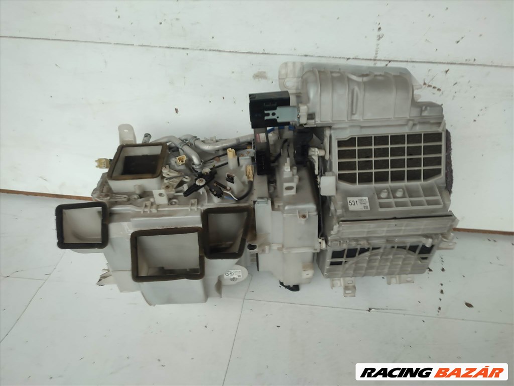 Toyota Yaris (XP10) fűtés fűtésbox  3. kép