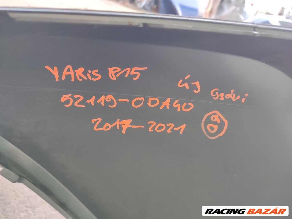 Toyota Yaris (XP130/XP150) első lökhárító  521190da40 8. kép