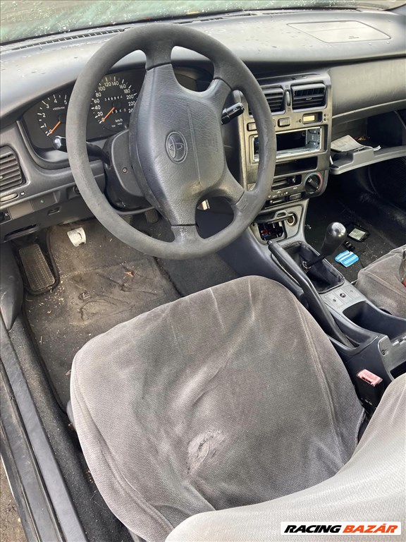 Toyota Carina E 1.6i  bontott alkatrészei 3. kép