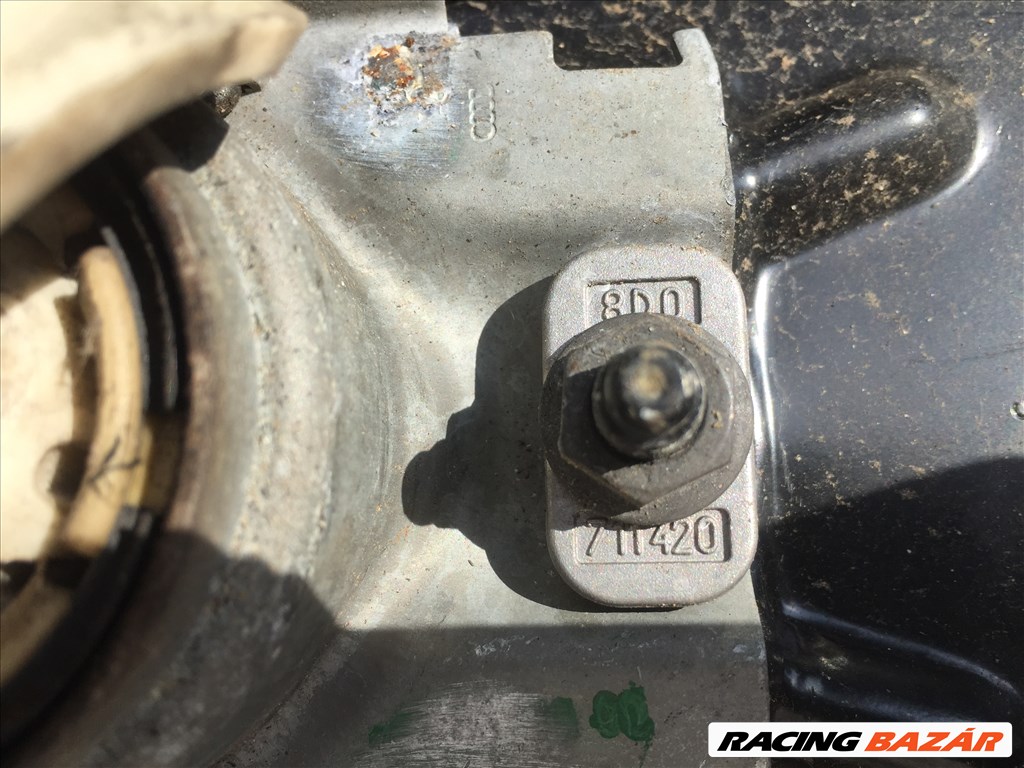 Audi A4 (B5 - 8D) váltókulissza  2. kép