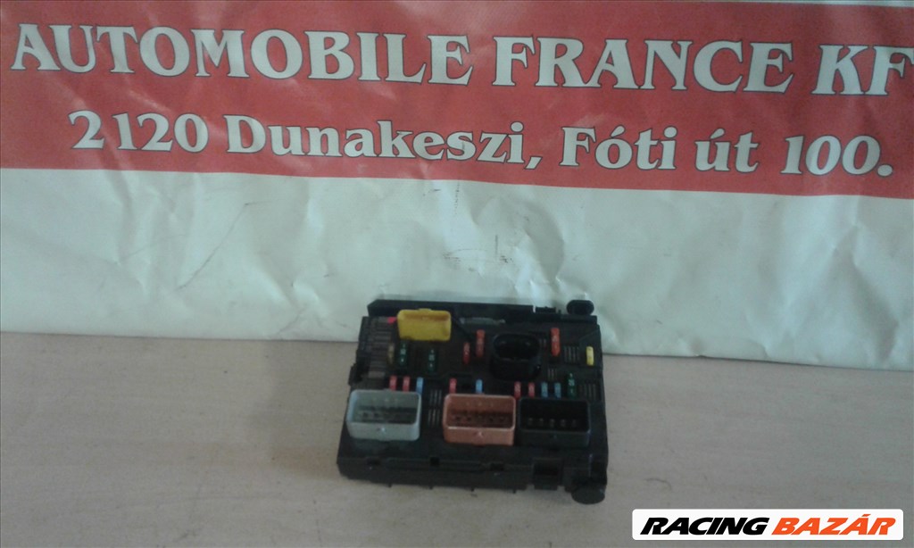 Peugeot 207 biztosítéktábla  9661708180 1. kép