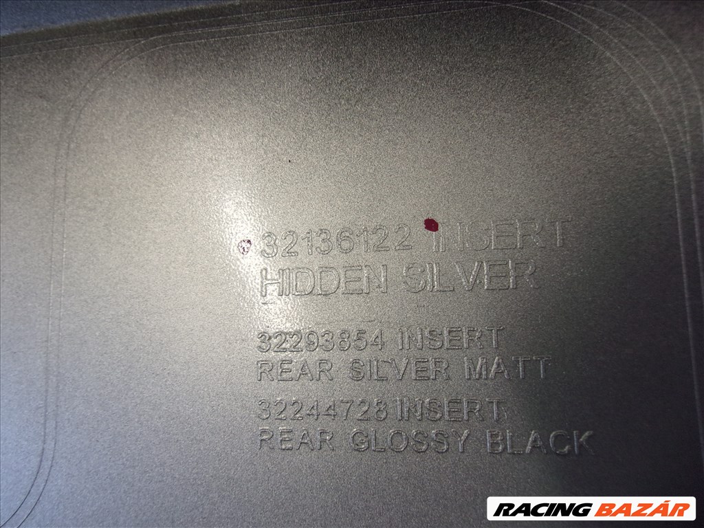 VOLVO XC40 hátsó lökhárító szegély 2018- 32136122 5. kép