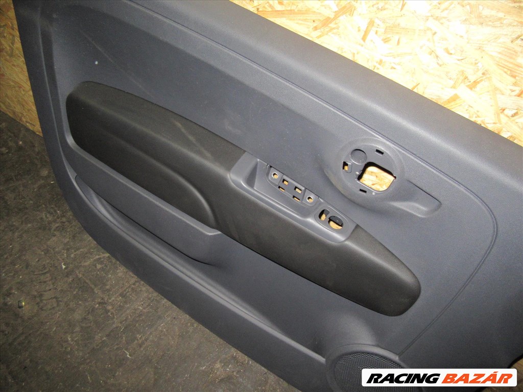 Kárpit18496 Fiat 500 fekete színű, bőr,bal első ajtókárpit 3. kép
