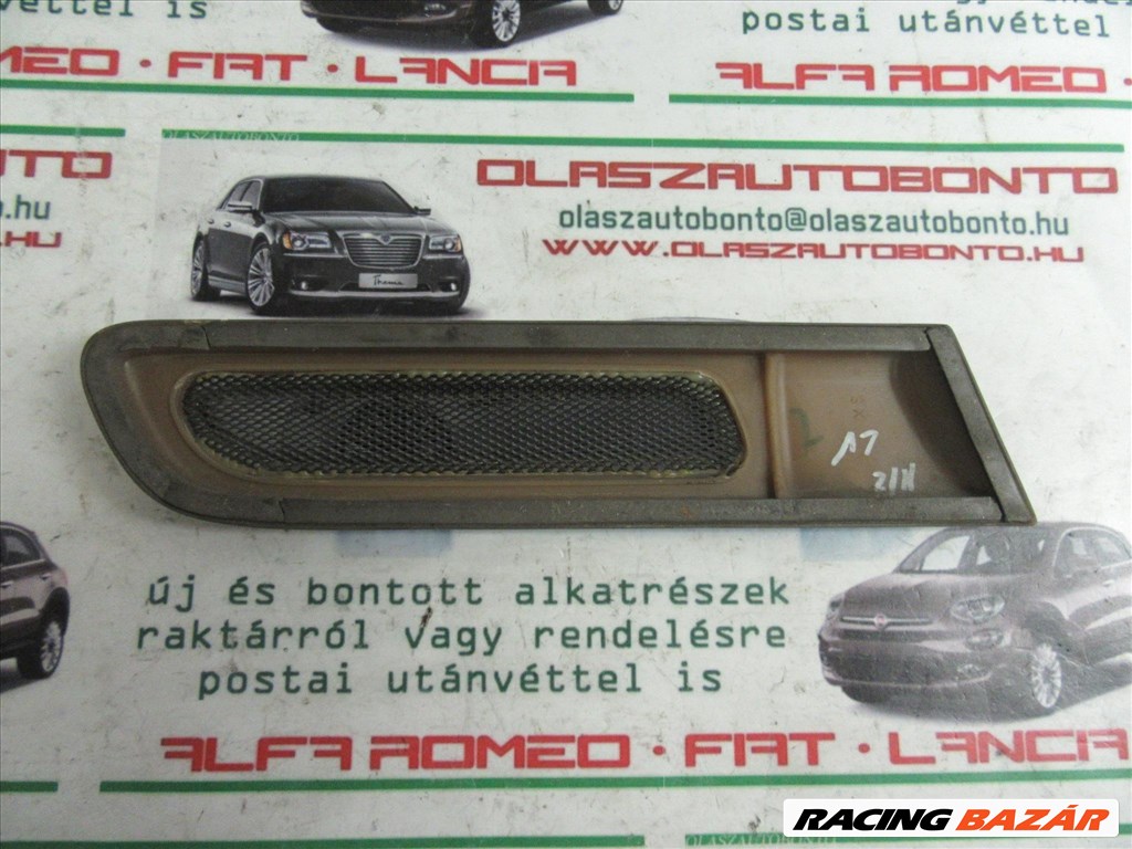 Fiat 500 735488139 számú, bal hátsó díszcsík 2. kép