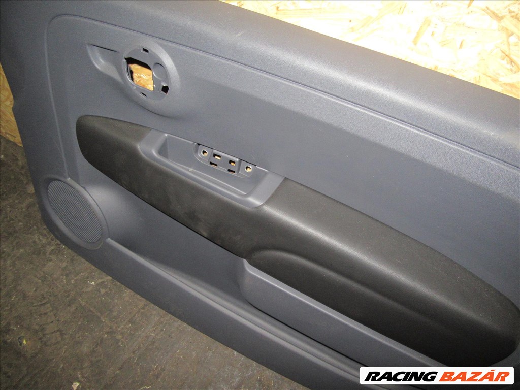 Kárpit18495 Fiat 500 fekete színű, bőr, jobb első ajtókárpit 3. kép