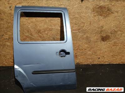 154737 Fiat Doblo 2000-2005 jobb oldali toló ajtó, a képen látható sérüléssel