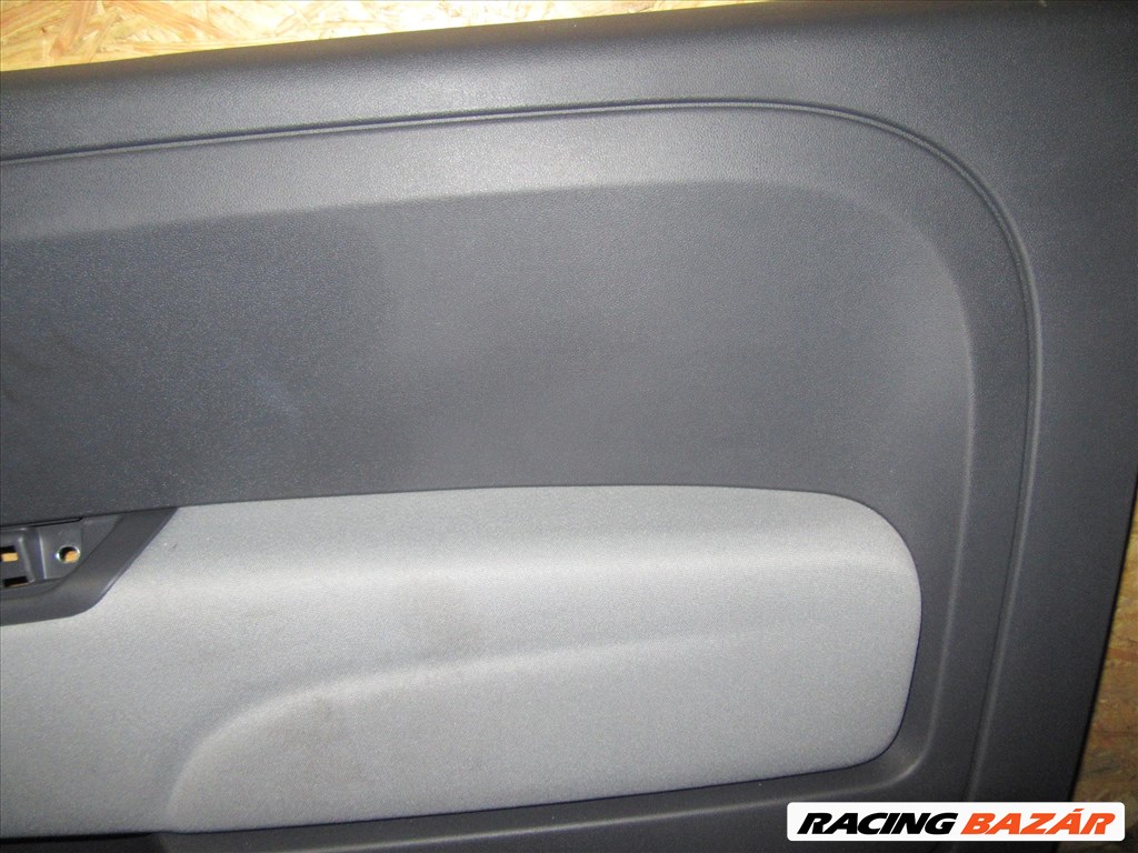 Kárpit18485 Fiat 500 fekete- szürke színű, szövet, jobb első ajtókárpit 3. kép