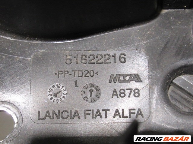 Lancia Delta külső biztosítéktábla ház, alsó rész 51822216 5. kép