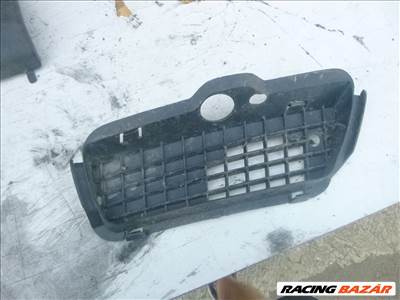 Volkswagen Golf III első lökhárító rács 1H6 853 666 1h6853666