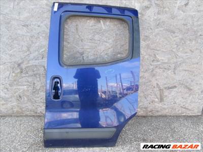 150084 Fiat Fiorino, Qubo  bal oldali üveghelyes toló ajtó, a képen látható sérüléssel