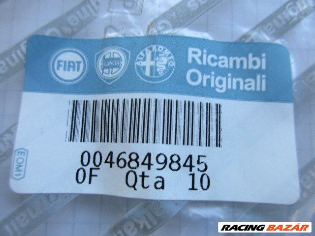 Alfa Romeo 147, Gt gyári új, levél fogó rács rögzítő csavar takaró kupak 17 mm átmérőjű 46849845 5. kép