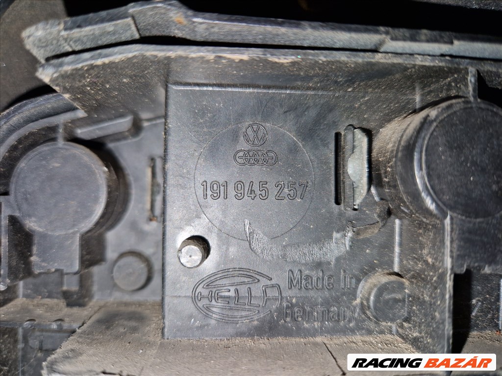 Volkswagen Golf II / Bal Hátsó Lámpa 191945257 3. kép