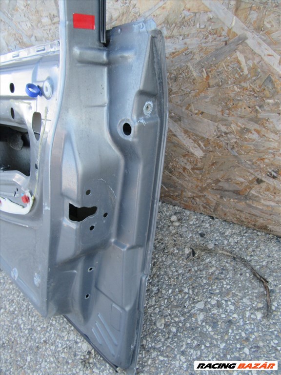 131411 Fiat Multipla jobb első ajtó a képen látható sérüléssel 46510462 5. kép