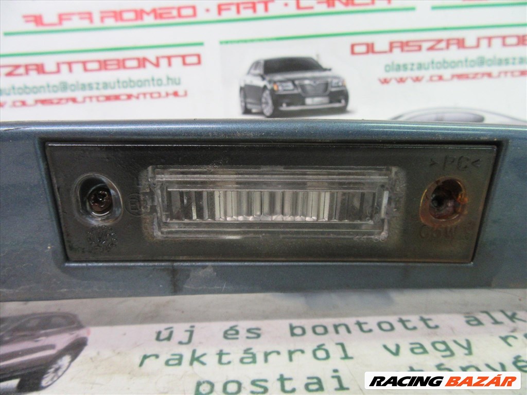 Fiat Stilo 3 ajtós rendszámtábla világítás, csmagtérajtó nyitó mikrókapcsolóval 58951 3. kép