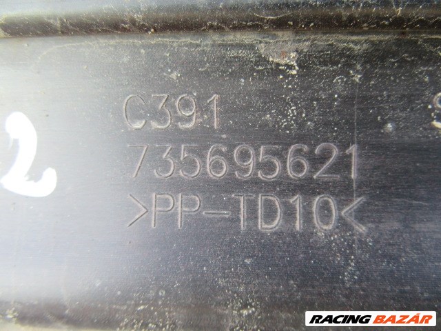 147853 Fiat 500 2015- Pop hátsó lökhárító 3 parkszenzor helyes 7. kép