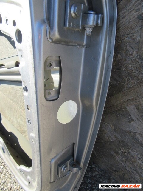 138899 Fiat Croma 2005-2010 ezüst színű jobb első ajtó a képen látható sérüléssel 3. kép