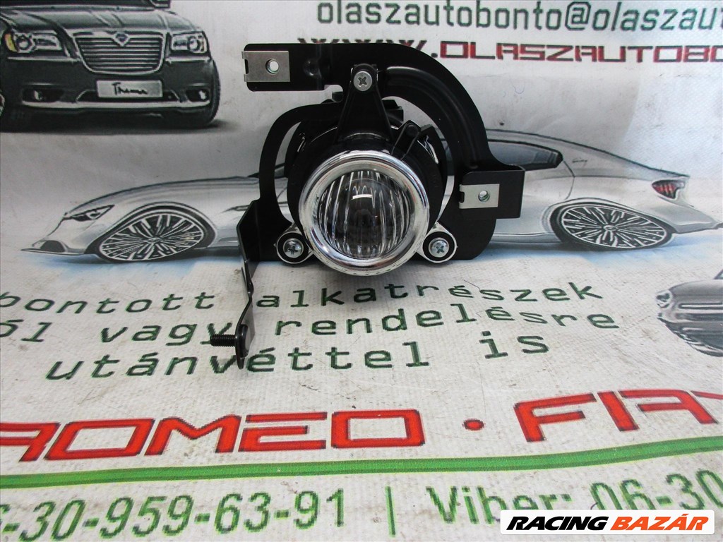 Alfa Romeo 147 gyári új, jobb oldali ködlámpa 156052642  1. kép
