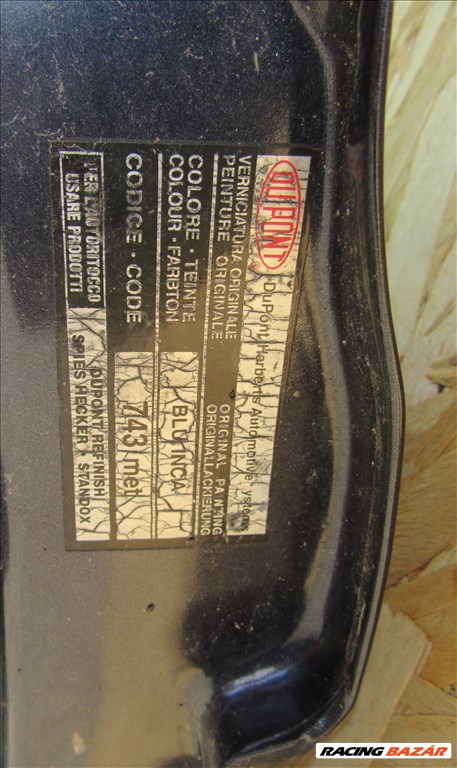 111723 Alfa Romeo 147 2000-2005 kék színű csomagtérajtó, a képen látható sérüléssel 46822705 4. kép