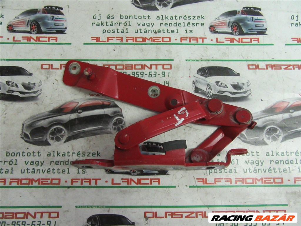 Alfa Romeo Gt piros színű, jobb oldali csomagtérajtó zsanér 60680524 2. kép
