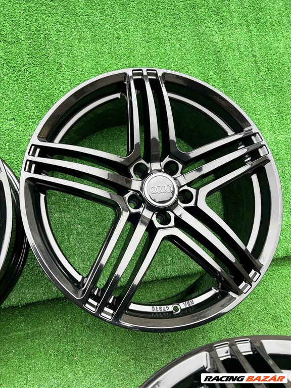 R19 5x112 (66.6) Original Tomason 8J ET35 Black Mirror 650 EUR 3. kép