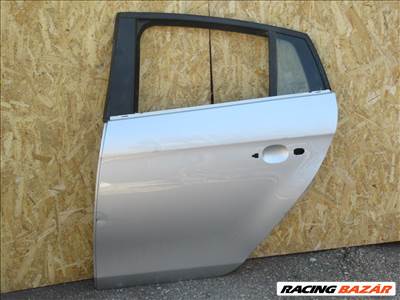 111125 Fiat Bravo 2007-2014 bal hátsó ajtó a képen látható sérüléssel 51839096
