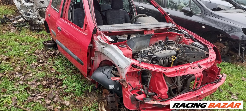 Renault Clio II 1.2 8v bontott alkatrészei 1. kép