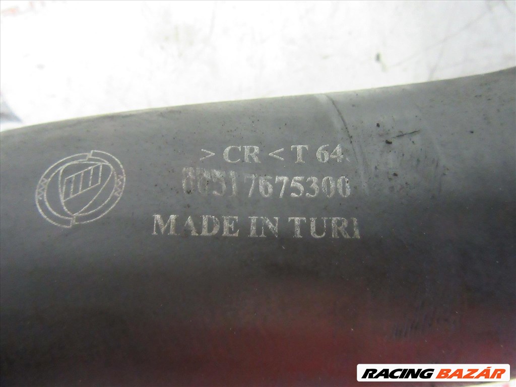Fiat Doblo II. 1,9 Jtd, 51767530 számú levegőcső a képen látható sérüléssel 51767500 3. kép