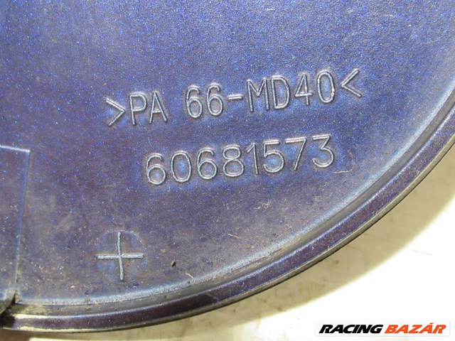118504 Alfa Romeo Gt, kék színű tankajtó 60681573 4. kép