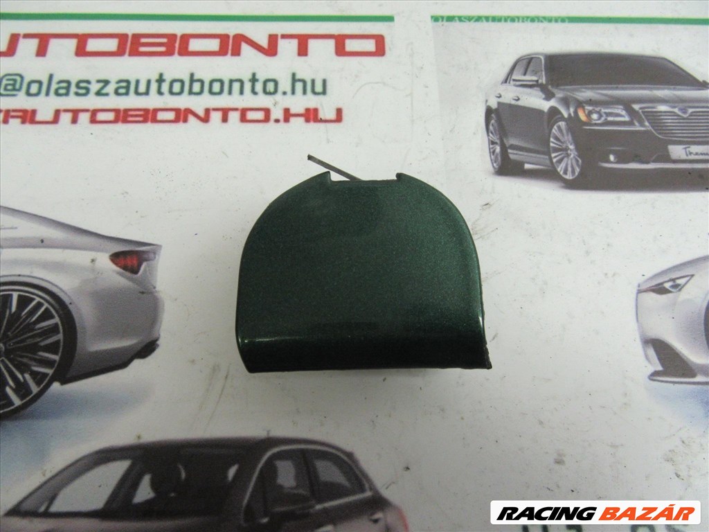 Fiat Punto II. zöld színű, első vonószem takaró 1. kép