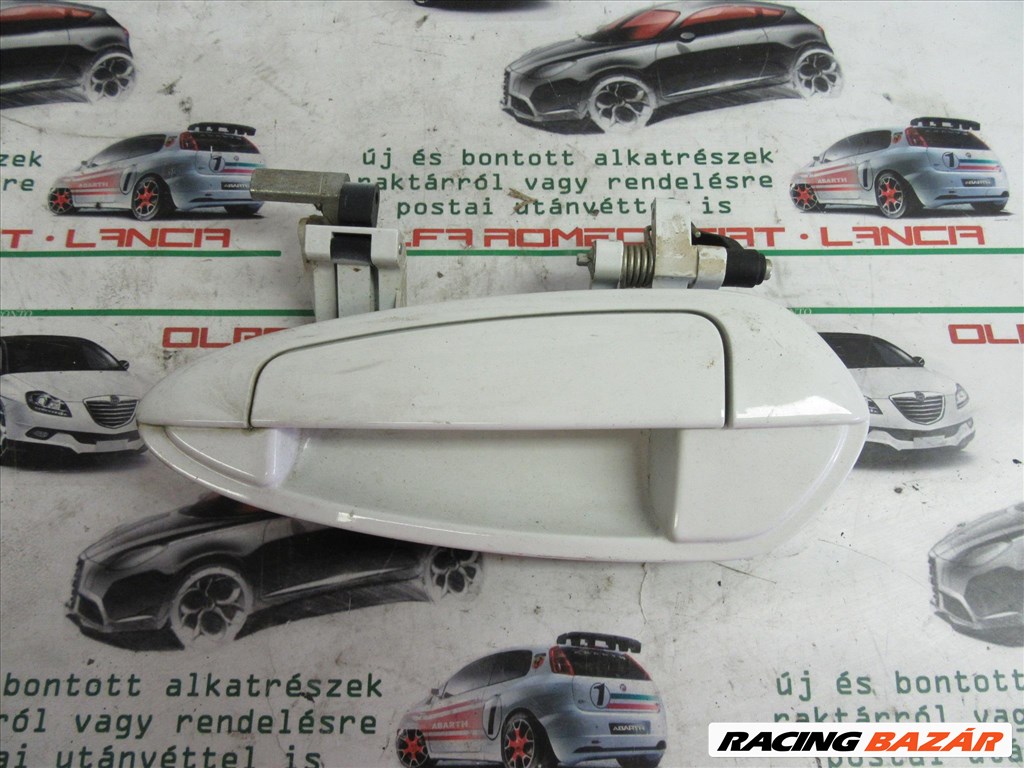 Fiat Linea fehér színű bal hátsó külső kilincs 1. kép