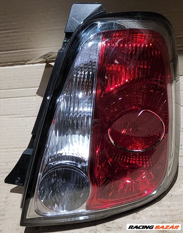 91882 Fiat 500 2007-2015 Jobb hátsó lámpa , "S" kivitel fekete szélű, nem kabrio kivitel!!!! 51834476 1. kép