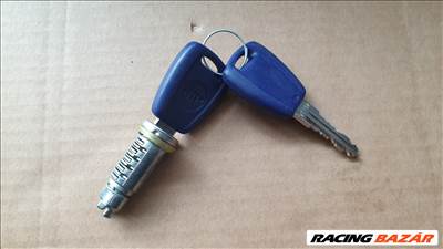 Fiat Doblo utángyártott új csomagtartó zárhenger 2db kulccsal 80/1023