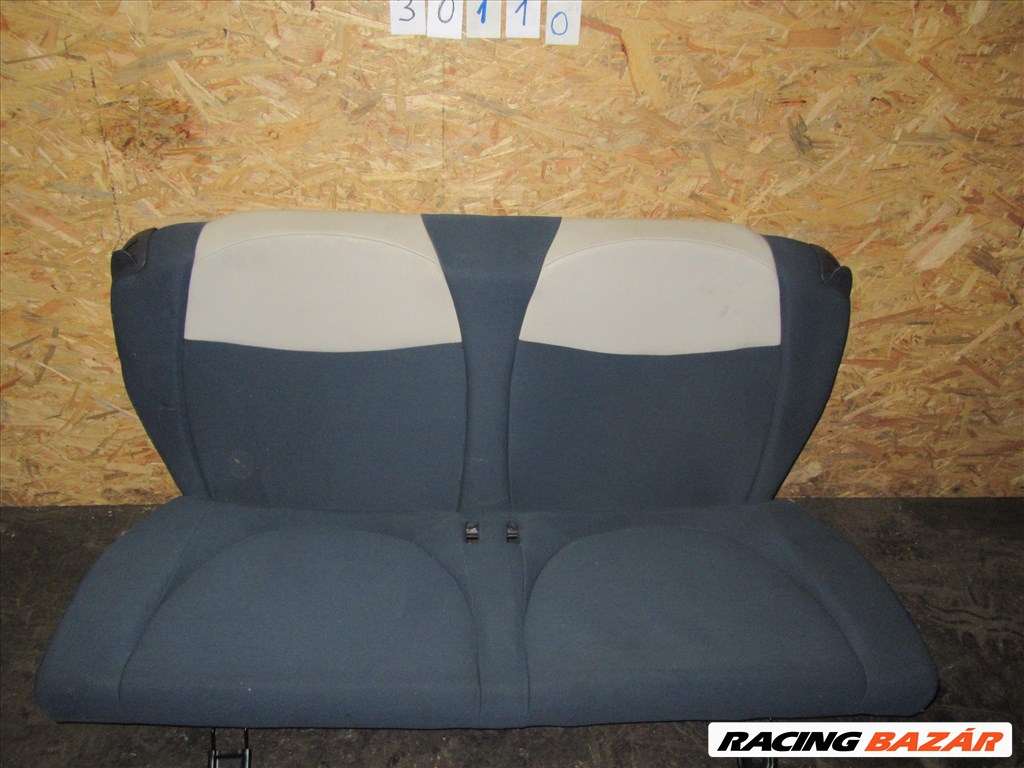 30110 Fiat 500 szövet, hátsó ülés   1. kép