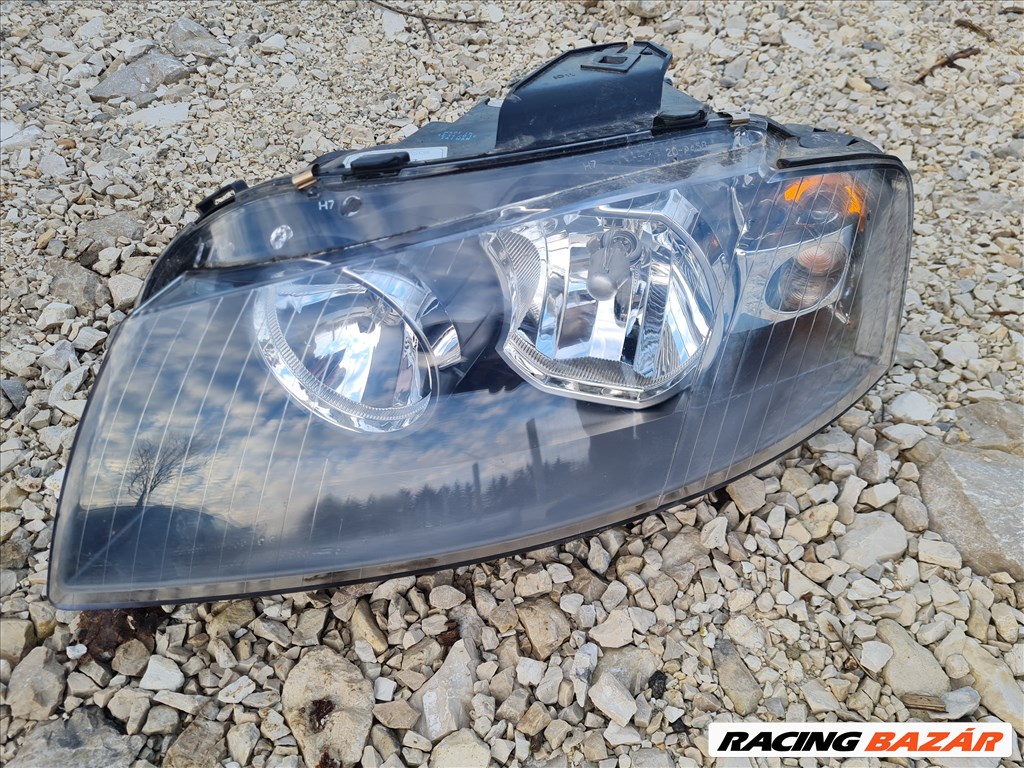 Audi A3 8P halogén fényszóró lámpa  1. kép