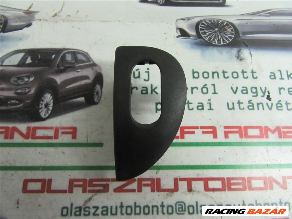 Fiat Seicento jobb oldali ablakemelő kapcsoló tartó 1. kép