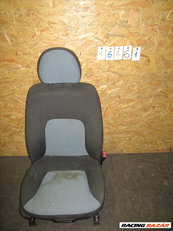 16261 Fiat Doblo 2000-2009 szövet, jobb első ülés 2. kép