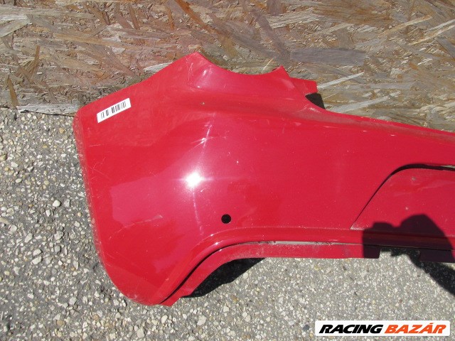 94391 Alfa Romeo MiTo piros színű, parkszenzor helyes hátsó lökhárító 71777565 3. kép