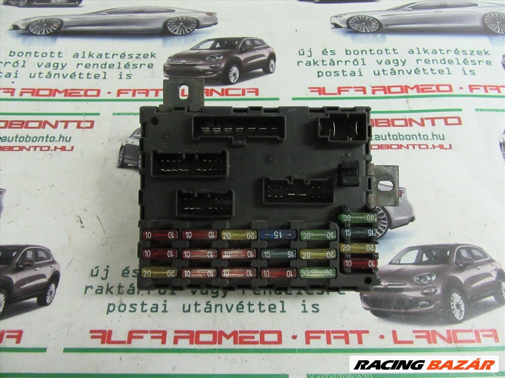 Alfa Romeo 156 46447809 számú belső biztosíték tábla 2. kép