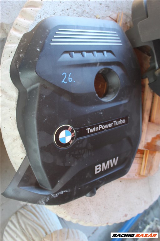 BMW 3 F30  Motorburkolat 8621822  1. kép