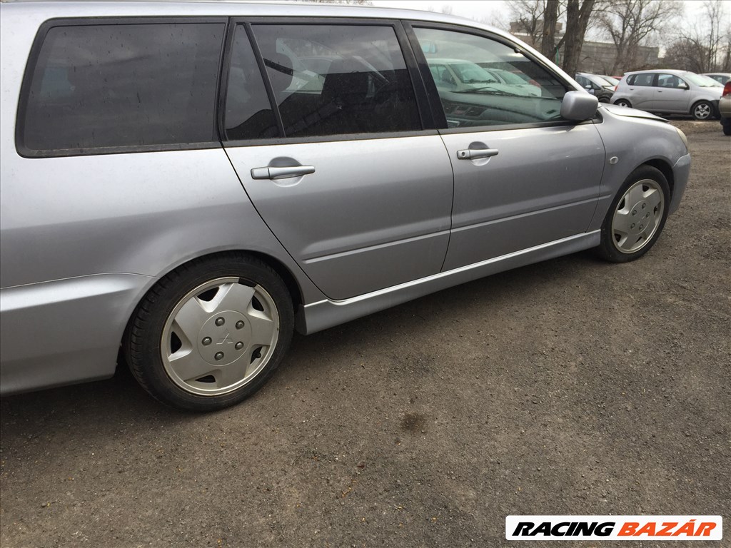 Mitsubishi Lancer VII Kombi  2007 1.6 Benzin bontott alkatrészei 3. kép