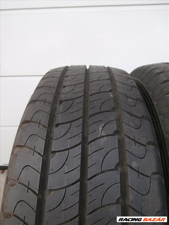 Goodyear 215/65 R15 C-s kisteher nyári gumi, alig futott szinte mint az új, eladó. 2. kép